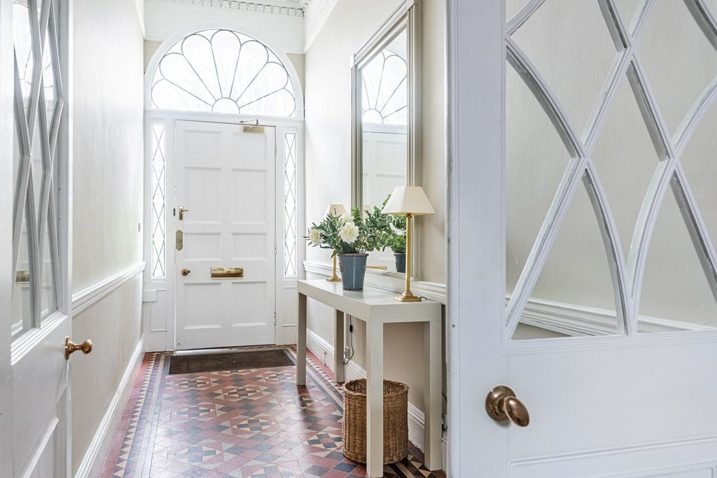 Additional image 2 of 2 bed flat for saleCavendish Place, Bath BA1