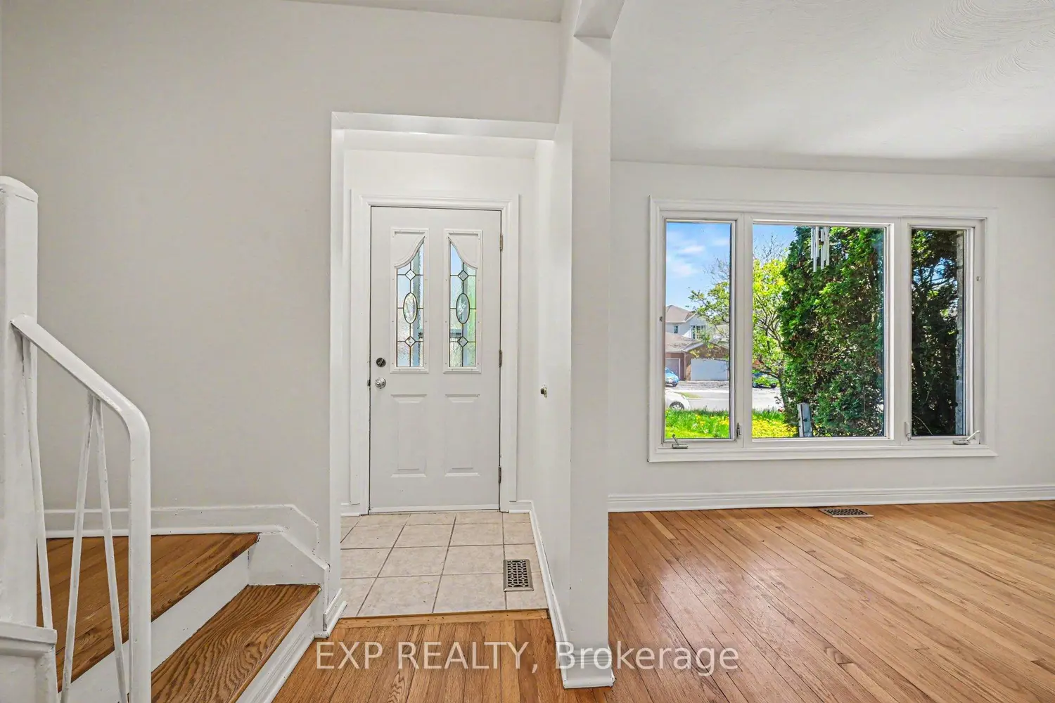 1214 Clyde Avenue photo 2