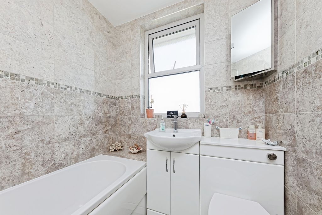 Additional image 10 of 3 bed semi-detached house for saleWarten Road, Ramsgate, Kent CT11