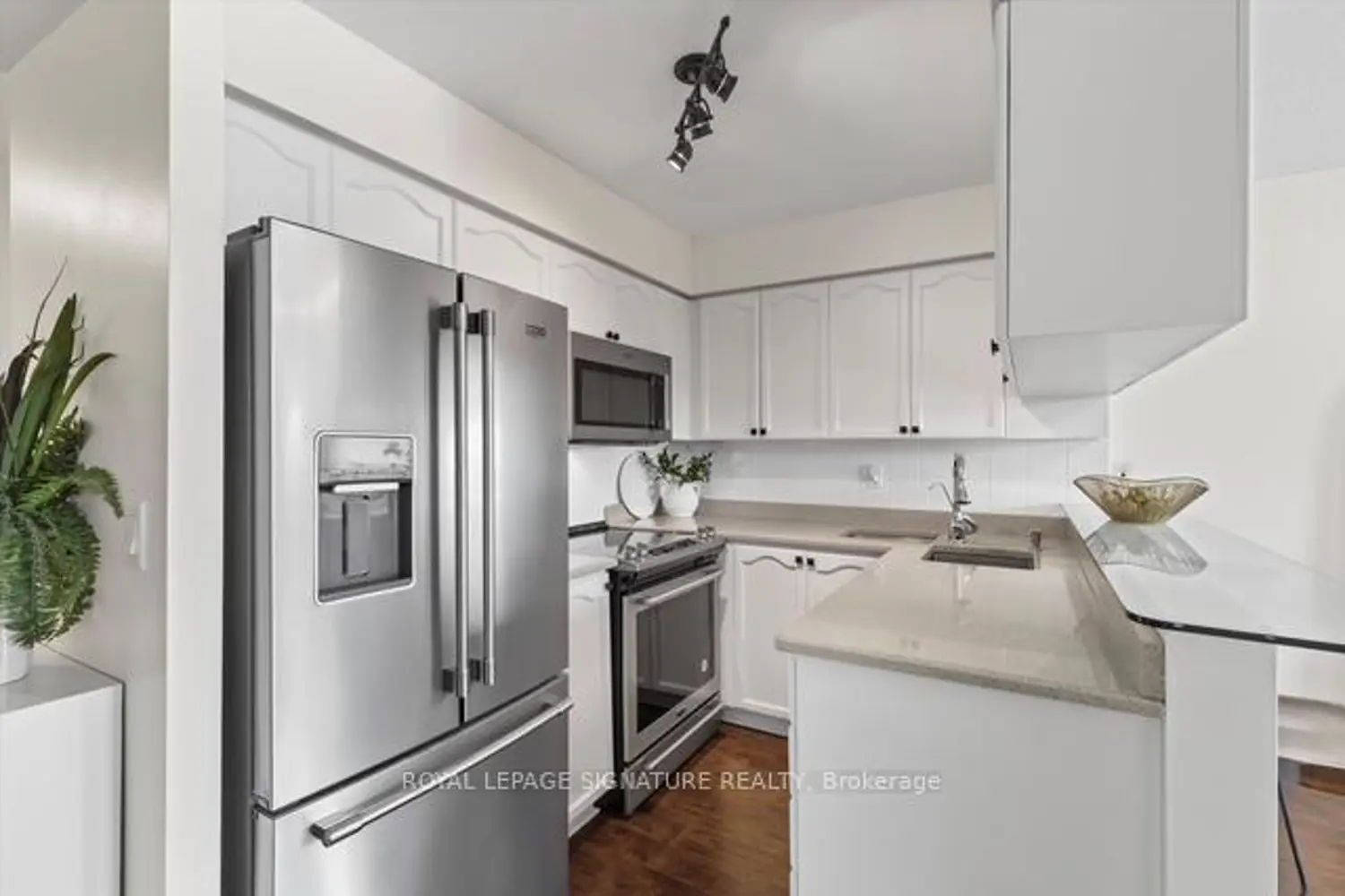 Additional image 4 of 1150 Parkwest Place 207