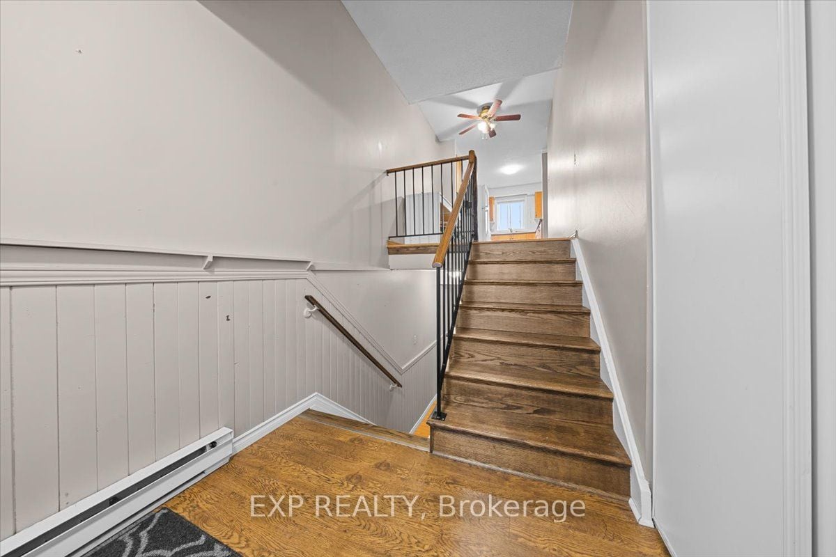 Additional image 2 of 140 Castlegreen Private, Ottawa, ON, K1T 3N2