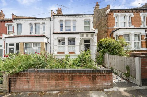Hardwicke Road, London N13