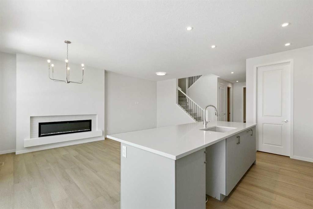 Additional image 6 of 38 Annette Green NW, Calgary, AB, T3R2B5
