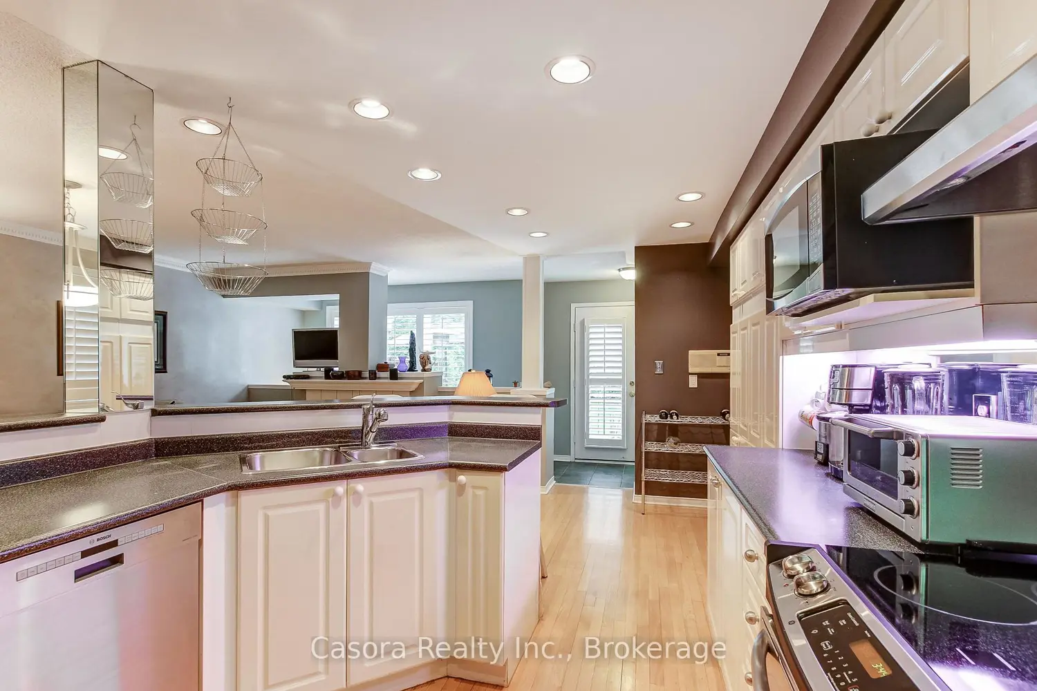 Additional image 9 of 1084 Queen Street 8B
