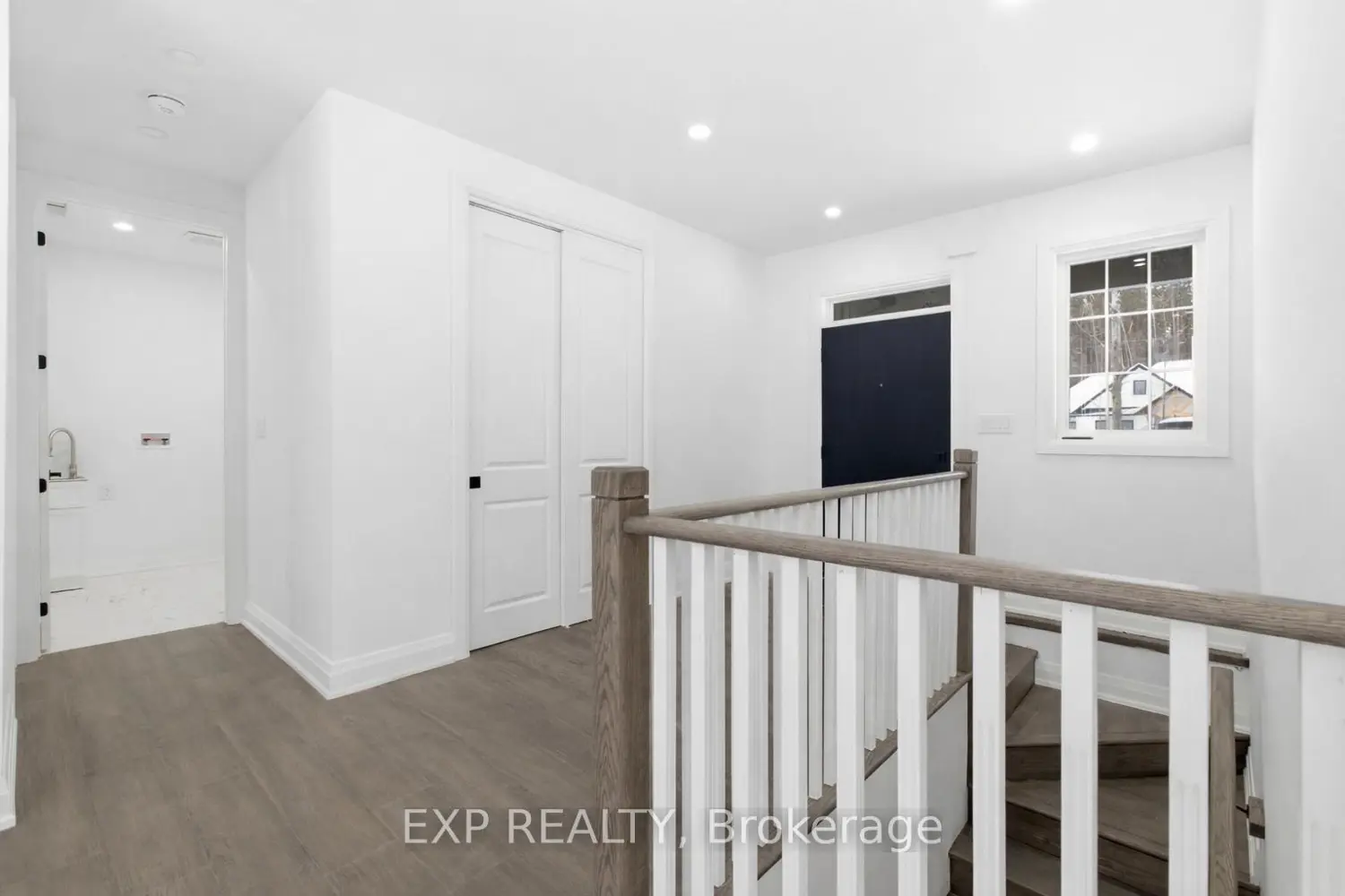 49 Beaufort Crescent photo 2