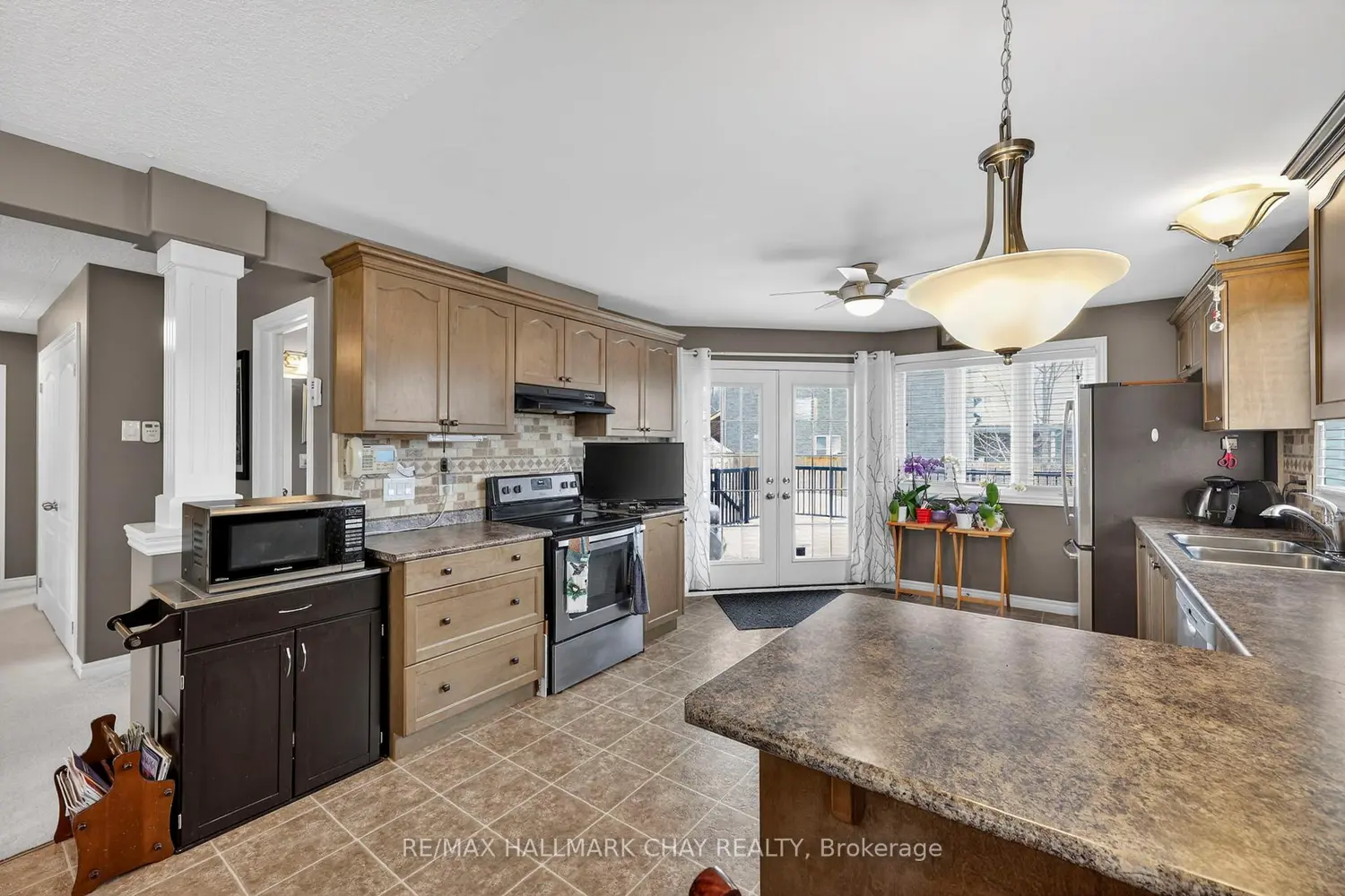 16 Sheppard Drive photo 4