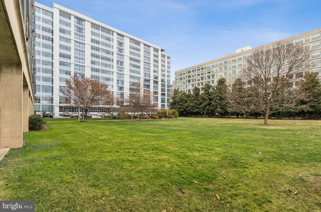 Additional image 14 of 1101 3rd Street SW Unit 114, Washington, DC 20024