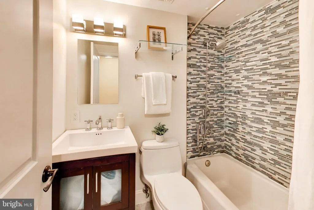 Additional image 18 of 1332 Emerald Street NE, Washington, DC 20002