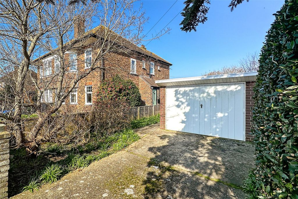 Additional image 5 of 2 bed flat for saleThe Grangeway, Rustington, Littlehampton, West Sussex BN16