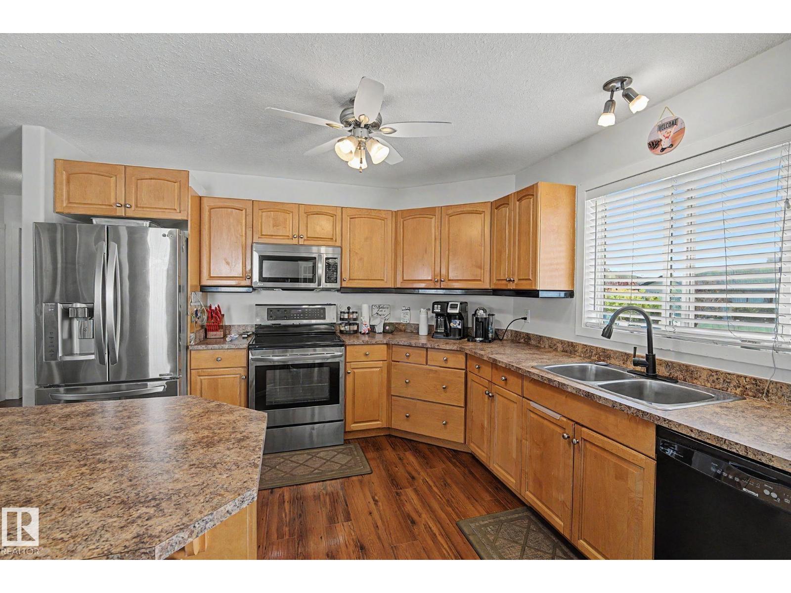 Additional image 5 of 7565 165a Avenue NW, Edmonton, AB, T5Z3P9