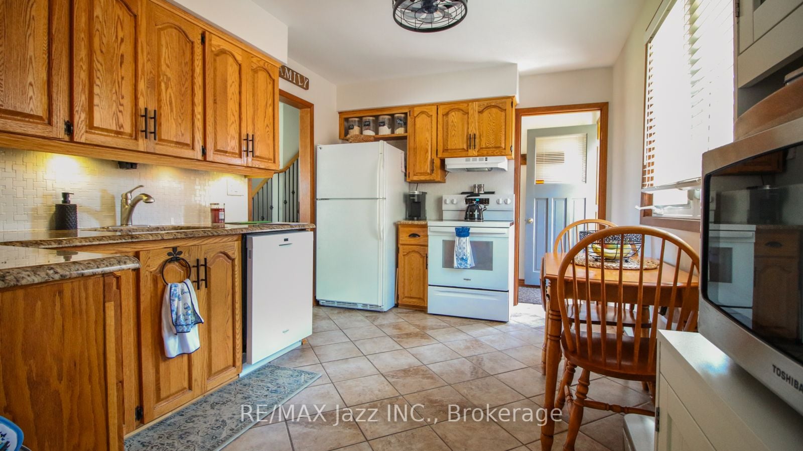 Additional image 3 of 330 Nipigon Street, Oshawa, ON, L1J 4N9
