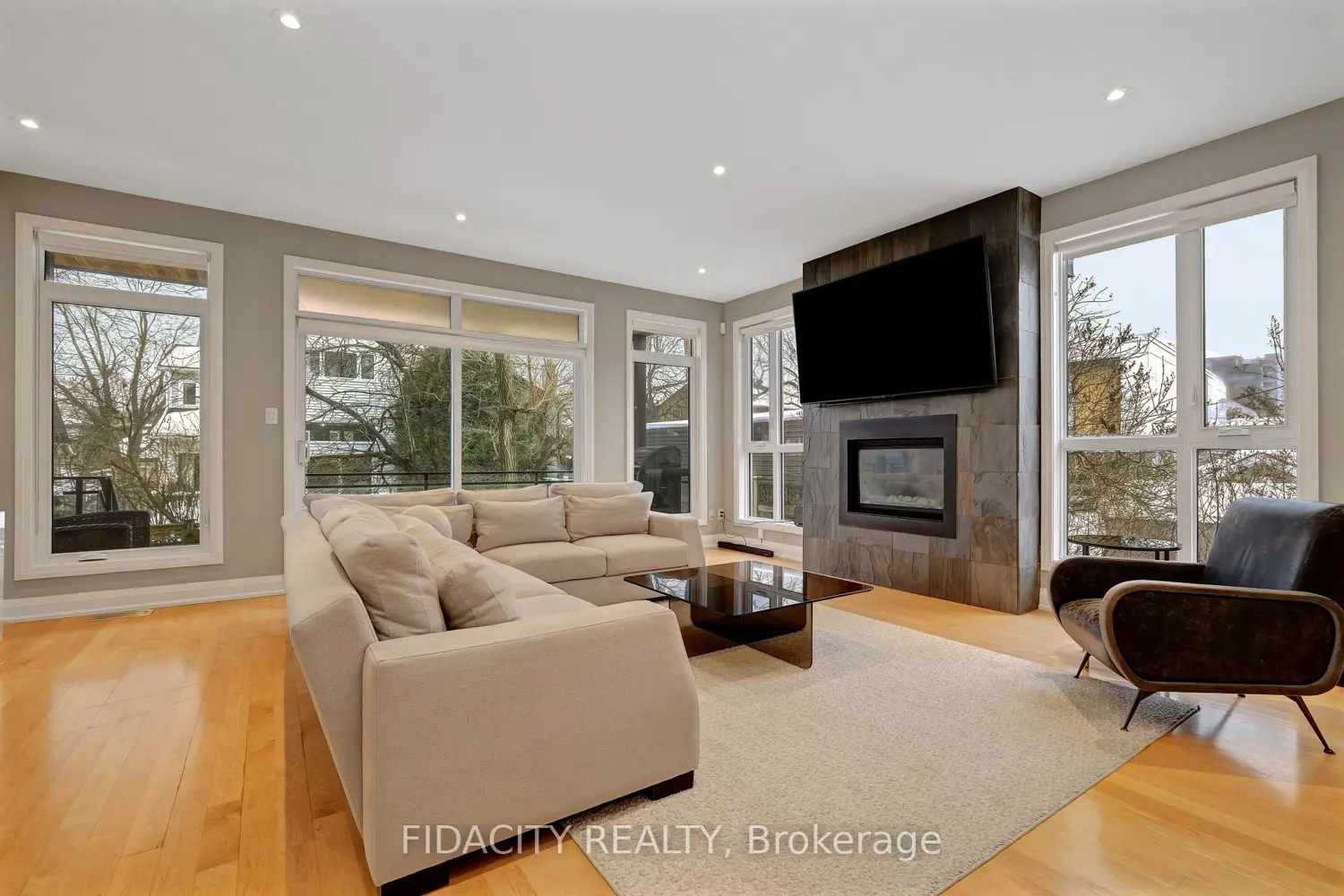 376 C Wilmont Avenue photo 4