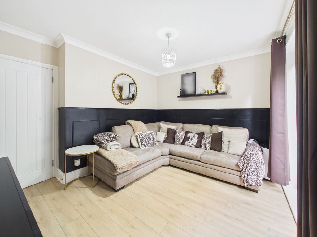 Additional image 3 of 3 bed flat for saleAlbion Street, Coatbridge ML5