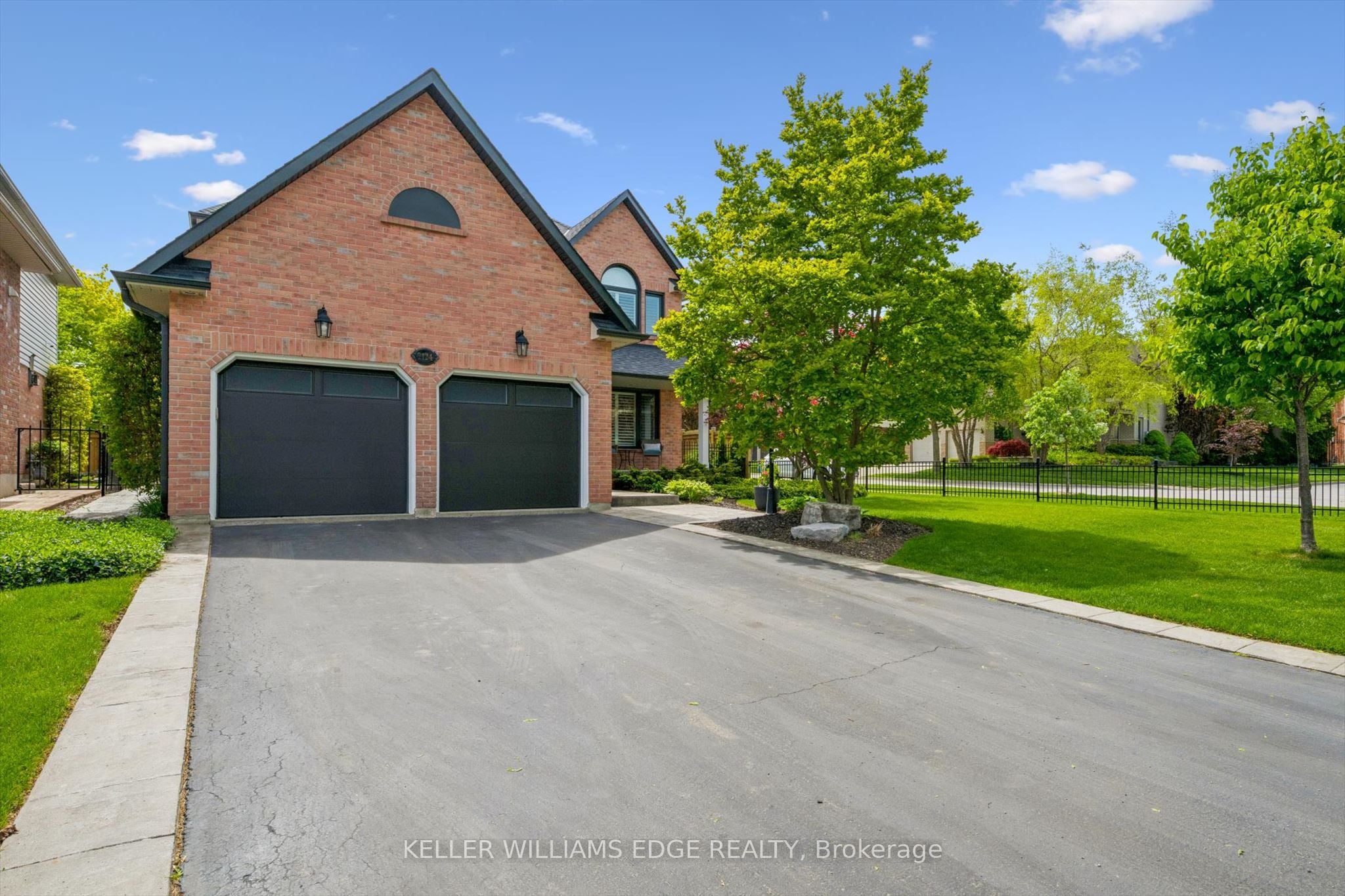 Additional image 2 of 2124 Kevin Crescent, Burlington, ON, L7M 4E3