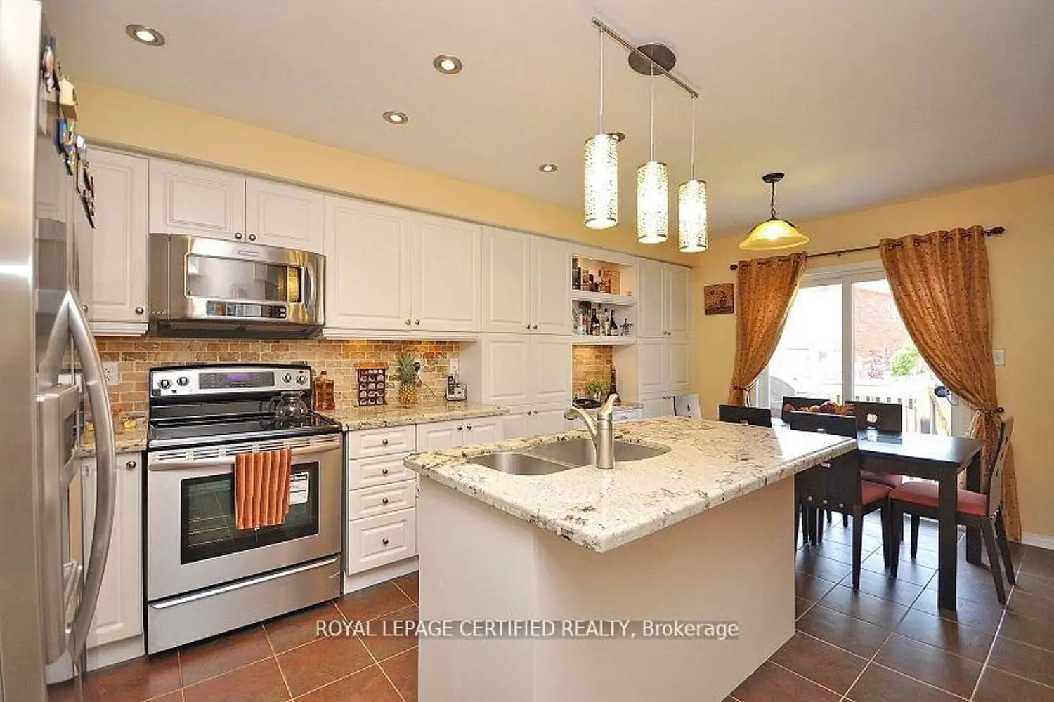 Additional image 4 of 426 Orange Walk Crescent
