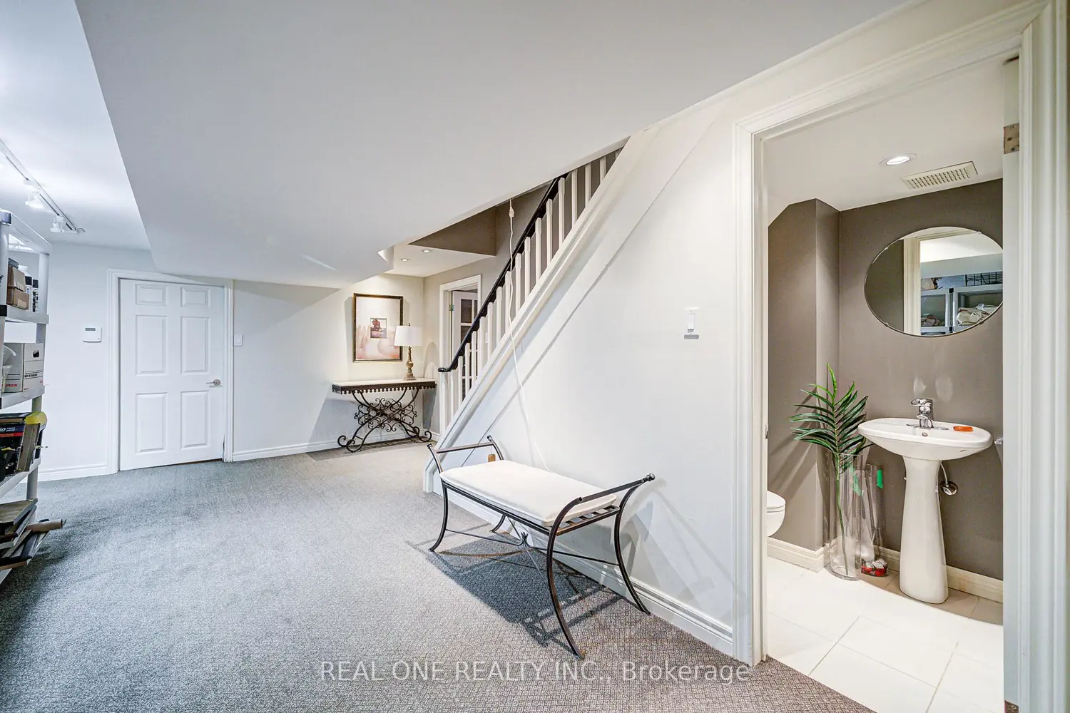 Additional image 17 of 21 Alcaine Court