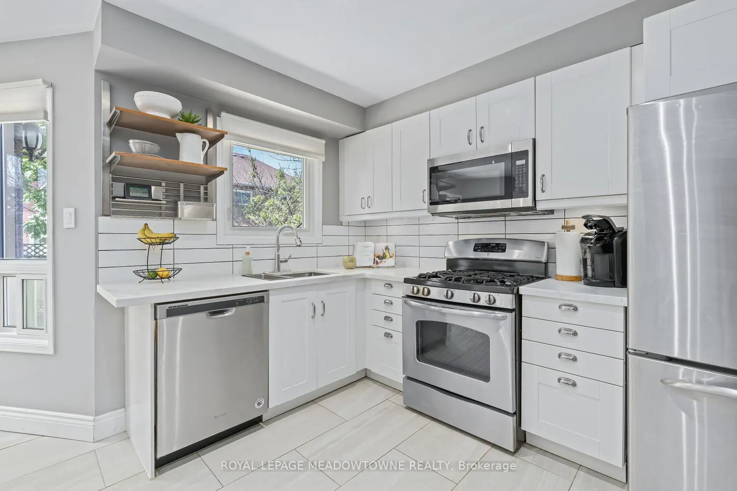 Additional image 7 of 6028 Clover Ridge Crescent