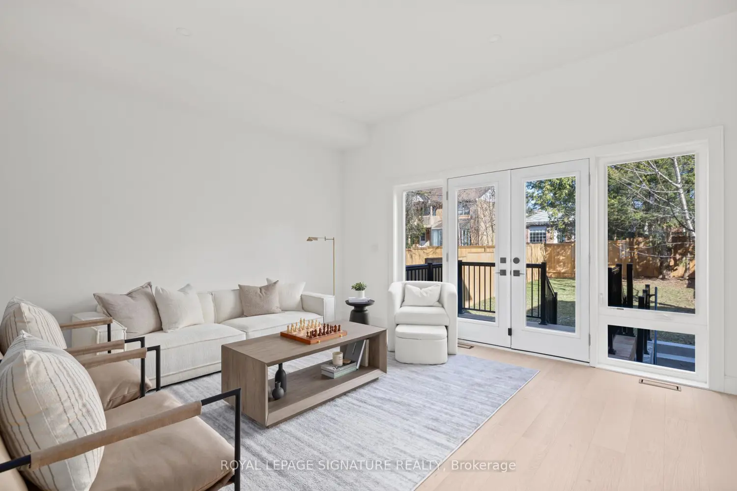 90 Johnston Avenue photo 4