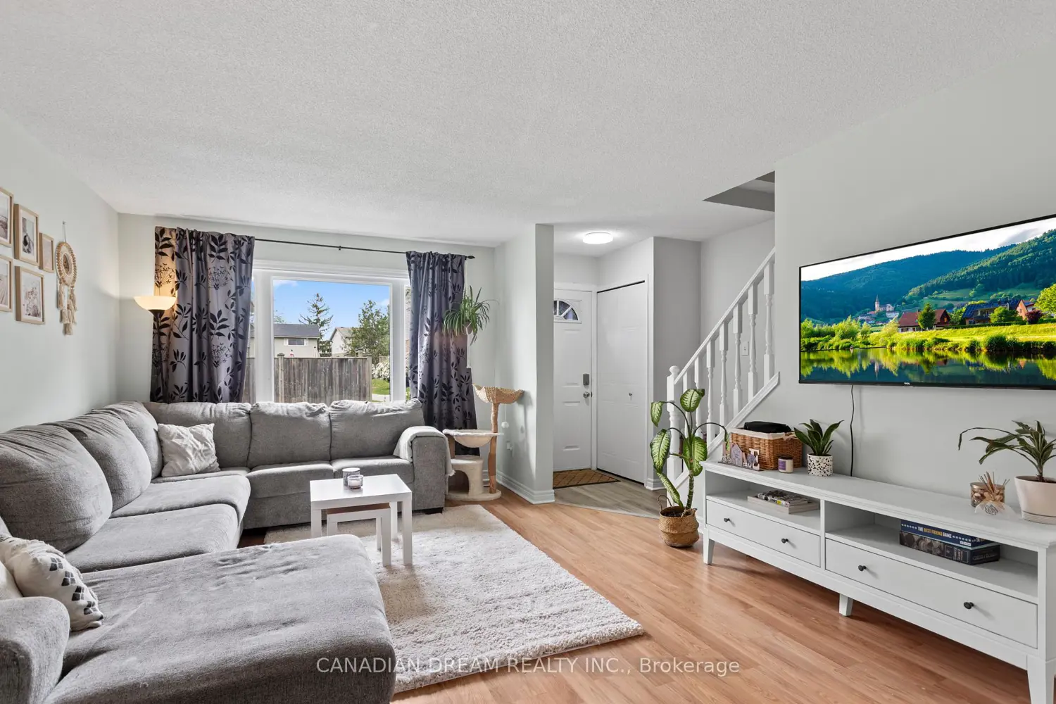 Additional image 2 of 1095 Jalna Boulevard 20