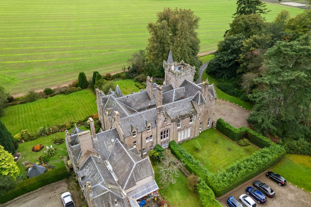 Additional image 27 of 2 bed flat for saleFlat 6, Finavon Castle, Finavon, Forfar DD8