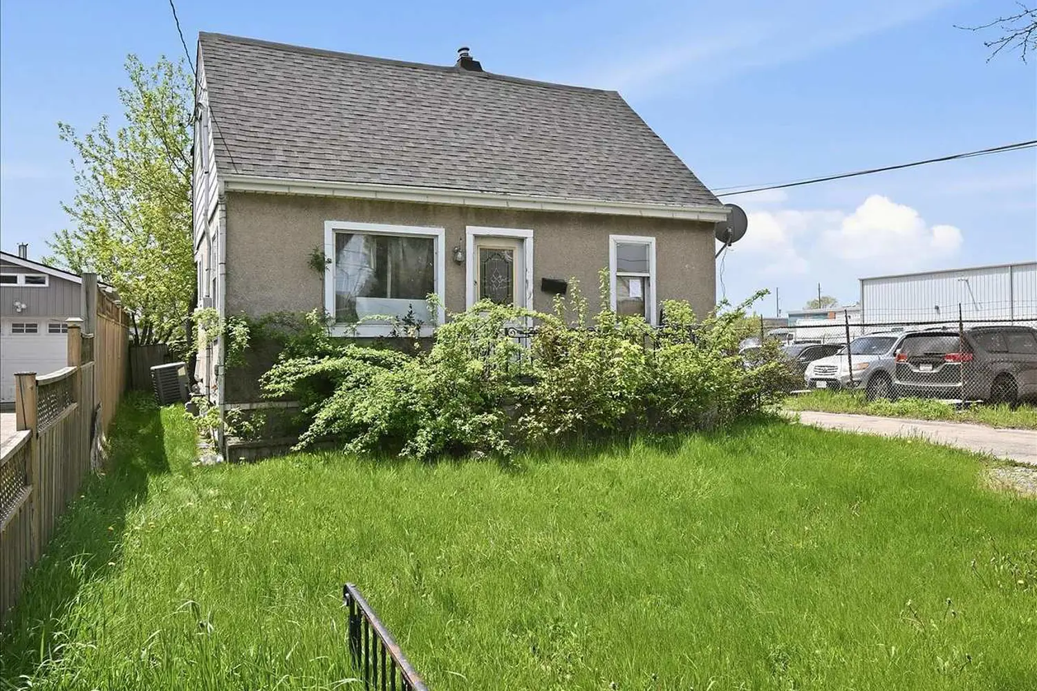 Additional image 3 of 700 Rennie Street