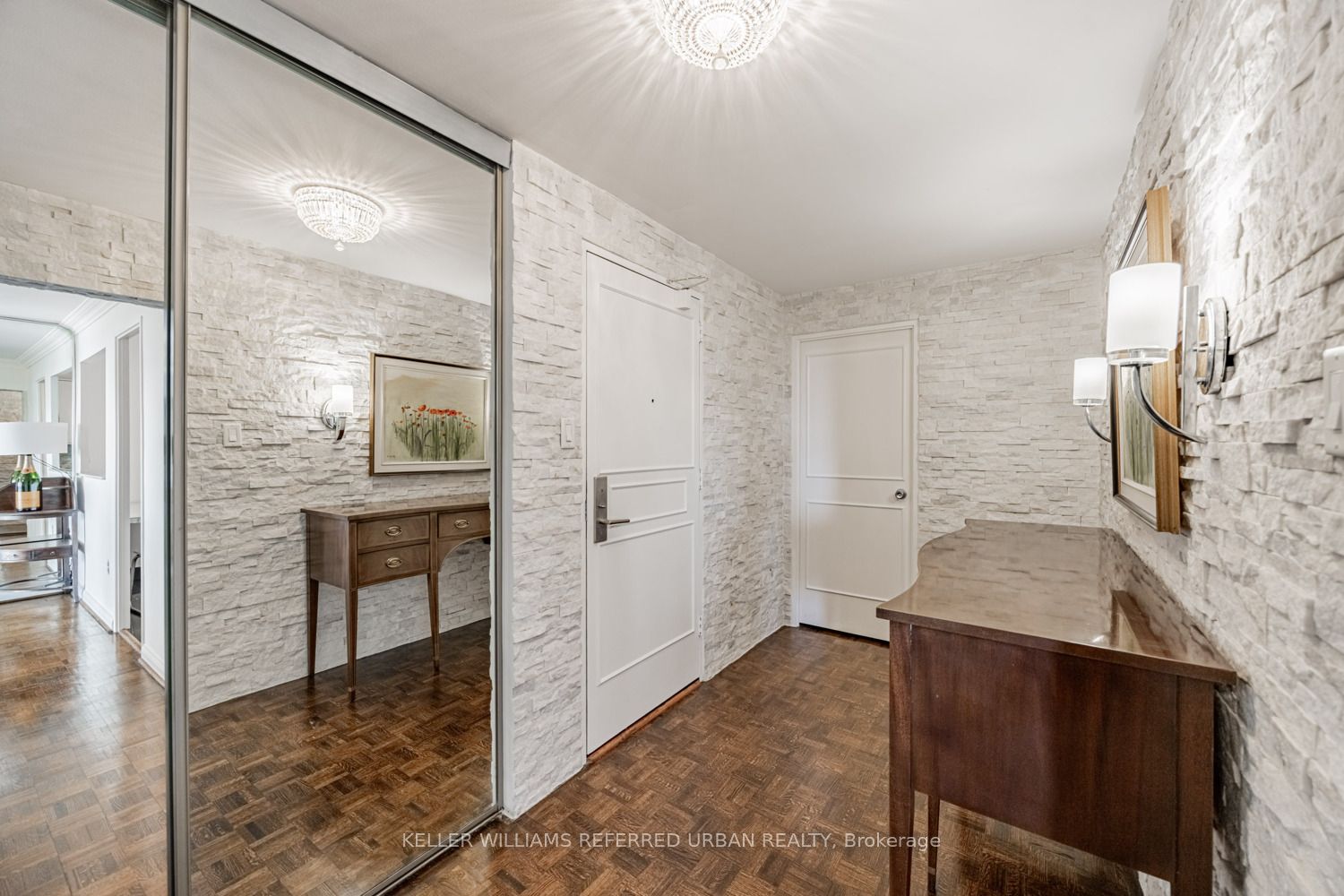Additional image 3 of 1409-1400 Dixie Road, Mississauga, ON, L5E 3E1
