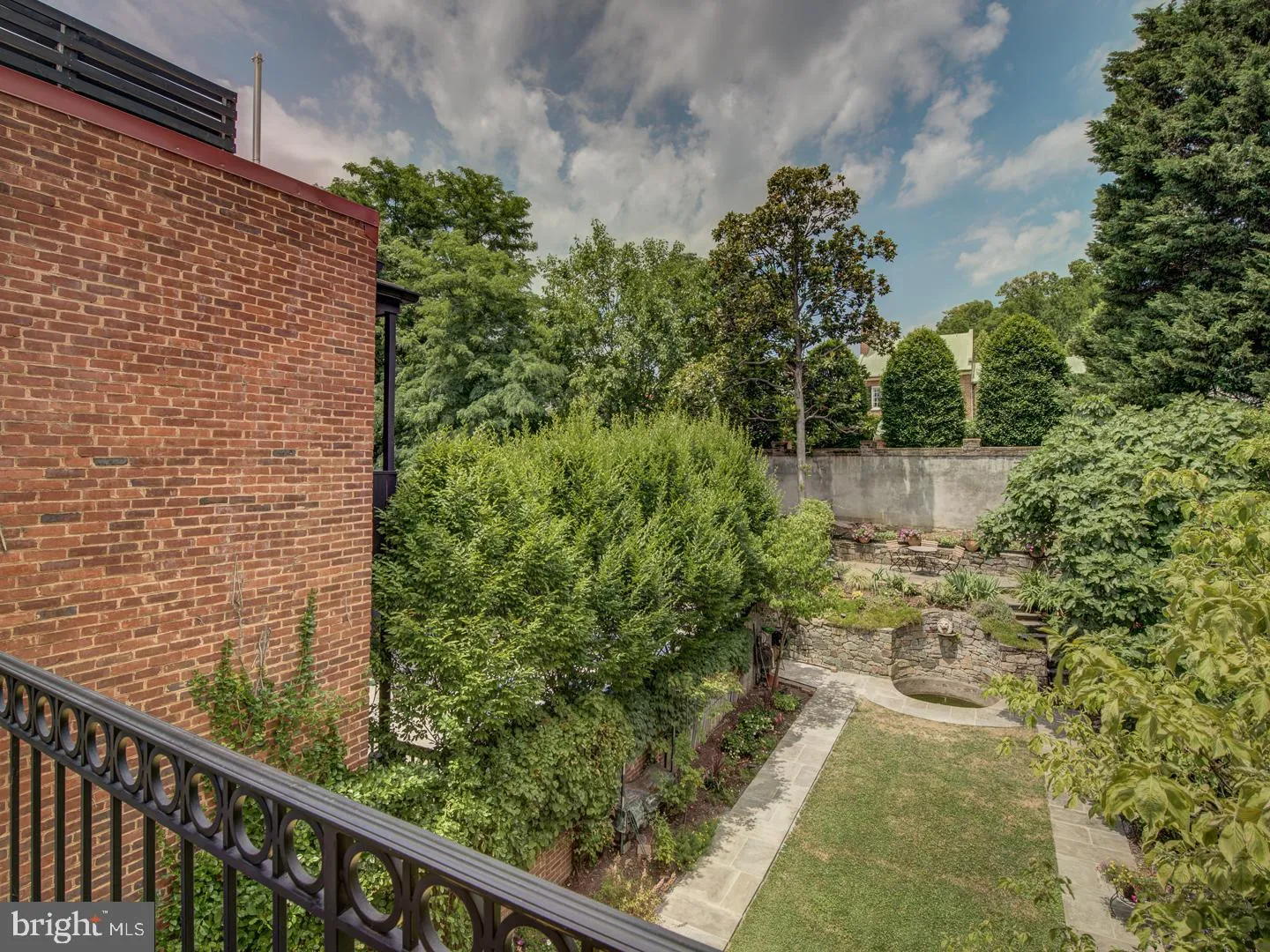 Additional image 143 of 3147 O Street NW, Washington, DC 20007