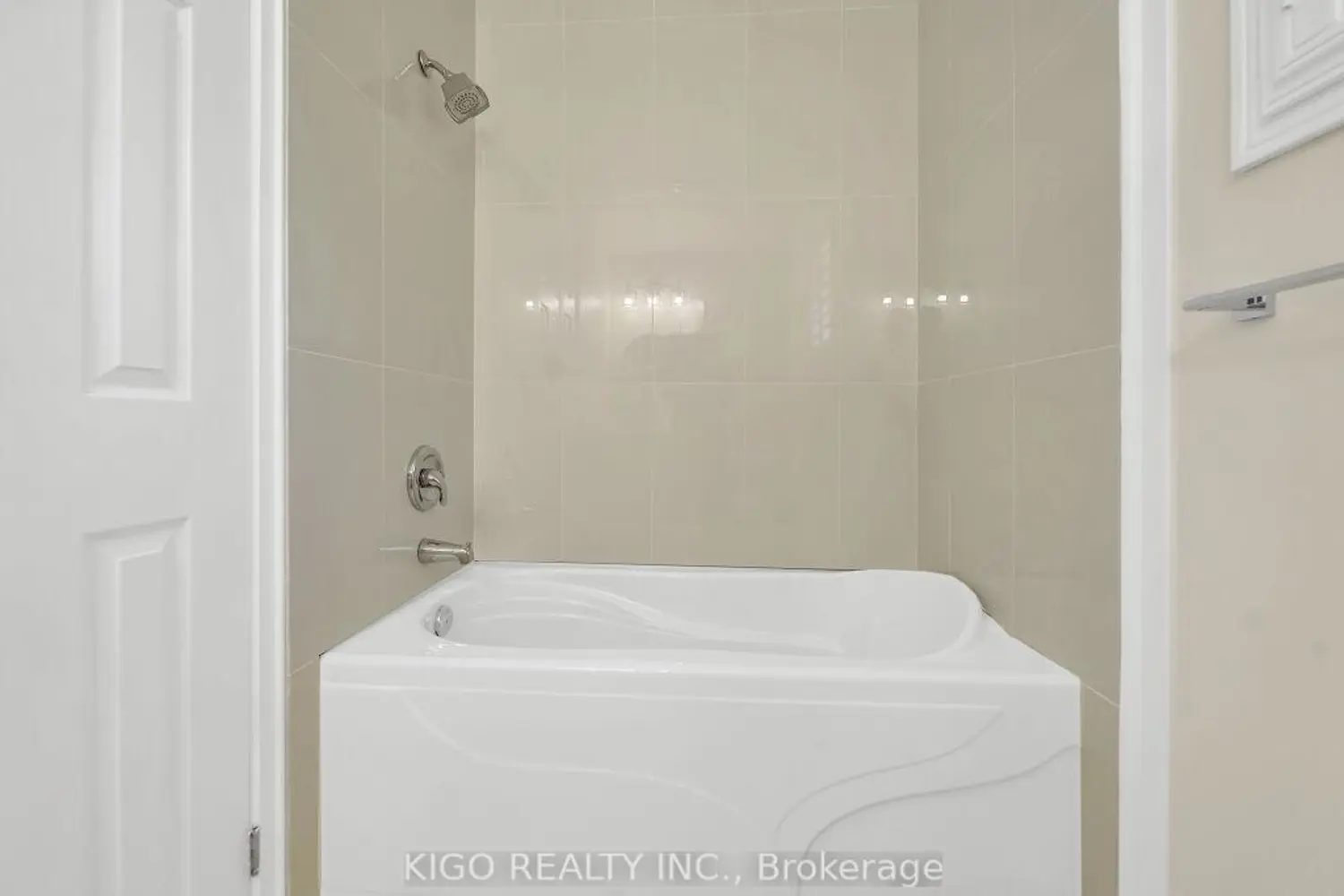 Additional image 11 of 16 Glennie Court