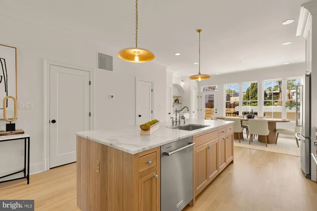 Additional image 14 of 1010 I Street NE, Washington, DC 20002