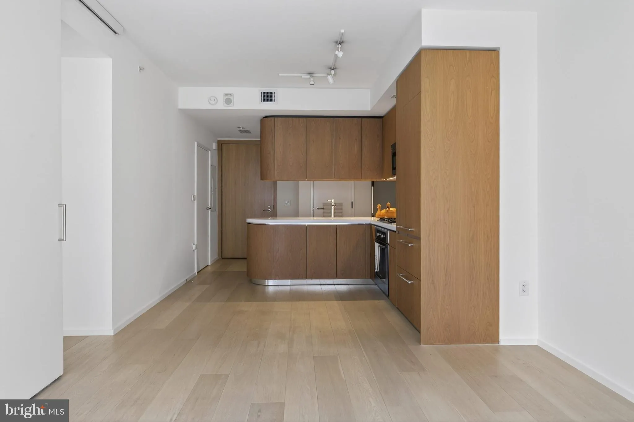 Additional image 63 of 925 H Street NW Unit 606, Washington, DC 20001