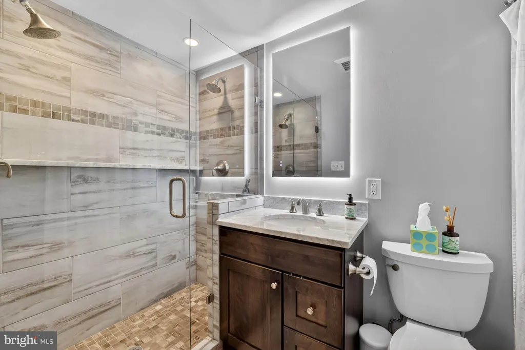 Additional image 24 of 719 5th Street NE Unit 3, Washington, DC 20002