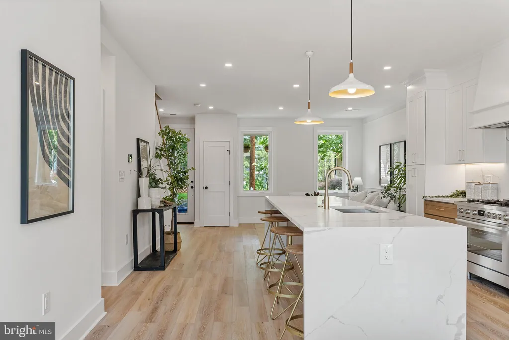 Additional image 21 of 4308 4th Street NW, Washington, DC 20011