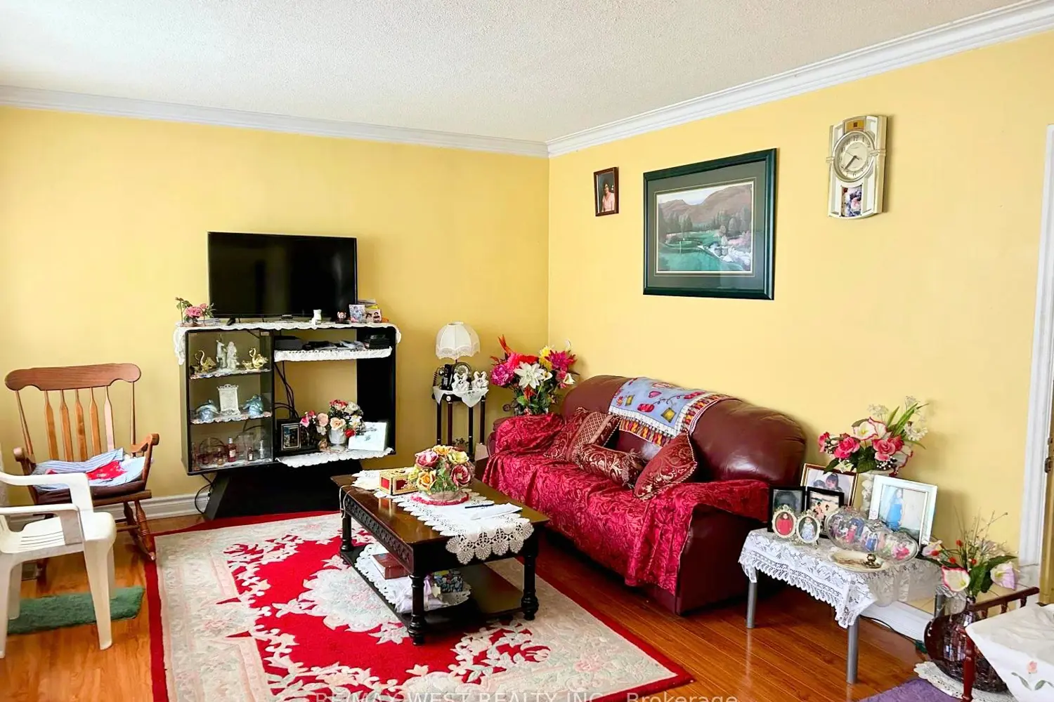 2567 Kingston Road photo 5