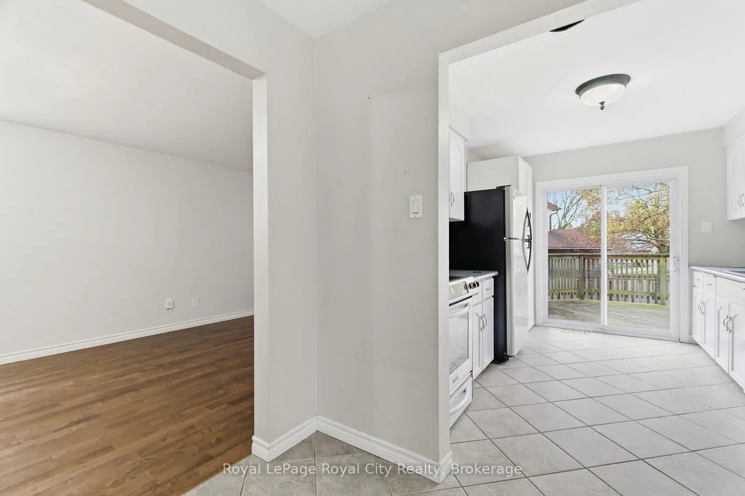 11 Sagewood Place photo 4