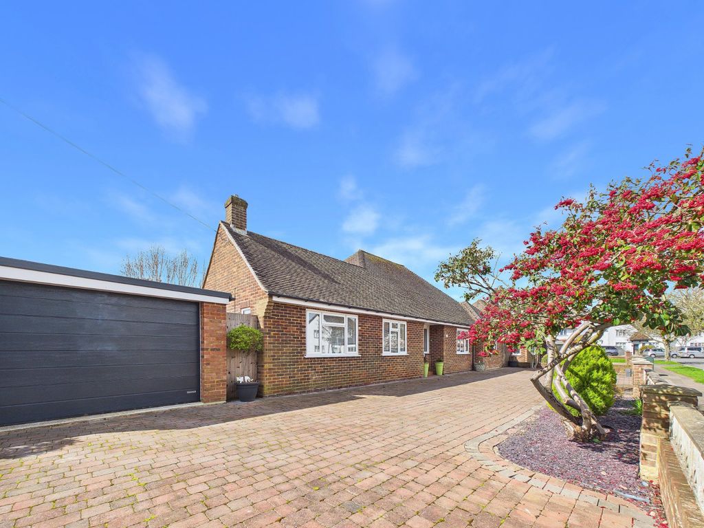 3 bed bungalow for saleBaldric Road, Folkestone, Kent CT20
