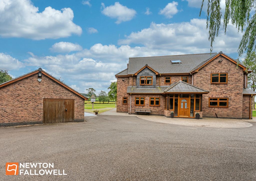 6 bed detached house for saleMansfield Road, Papplewick NG15