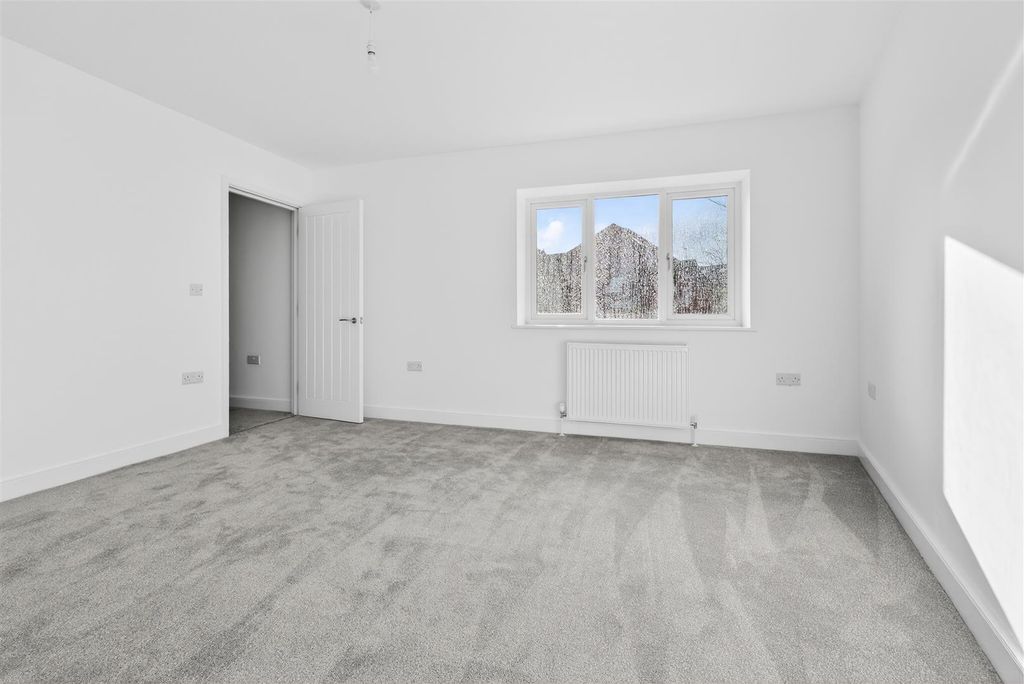 Additional image 12 of 4 bed semi-detached house for saleWestfield Close, Uphill, Weston-Super-Mare BS23