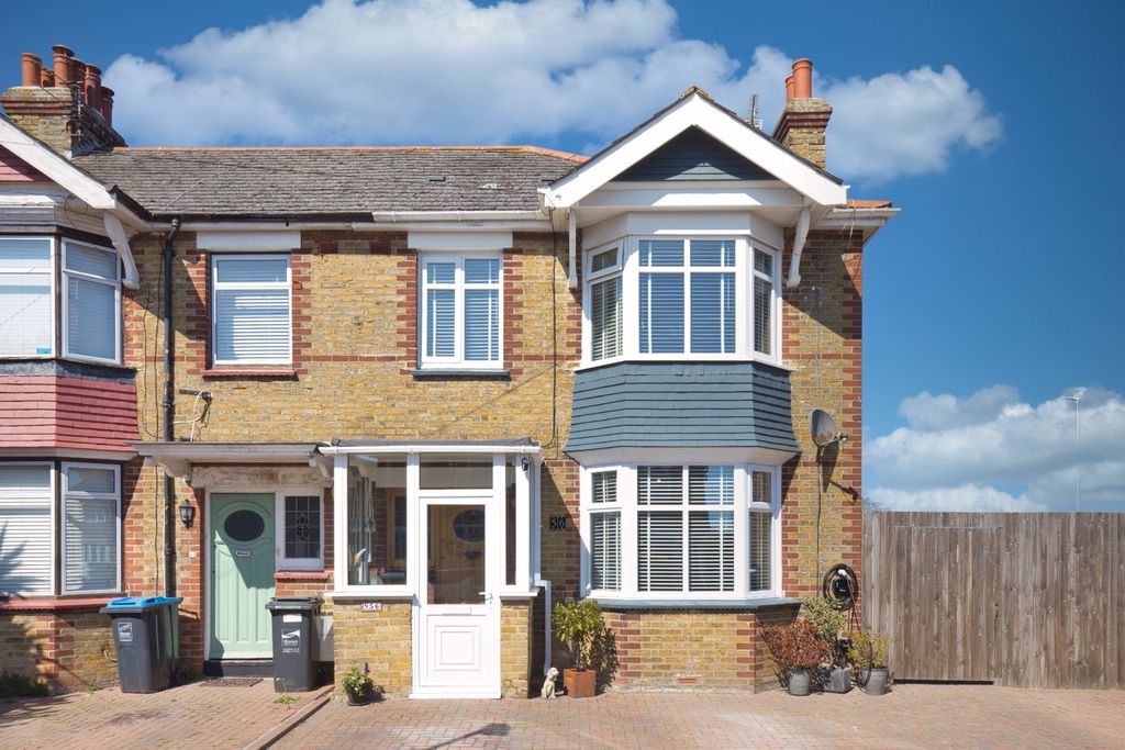 3 bed end terrace house for saleWarten Road, Ramsgate, Kent CT11