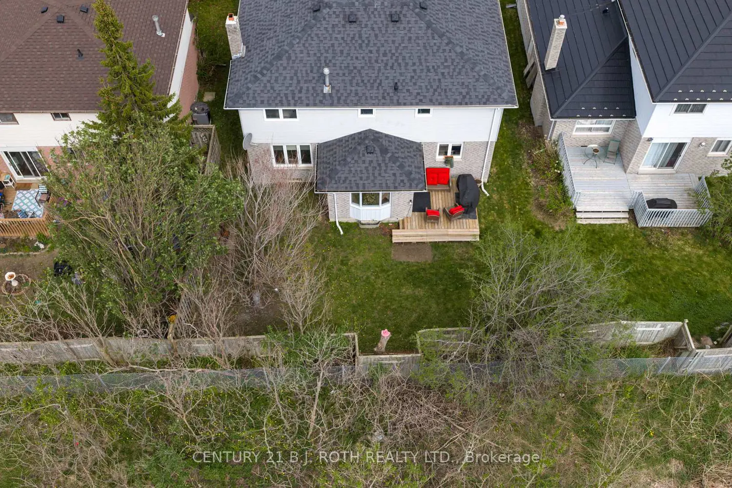 Additional image 17 of 37 Laurentian Lane