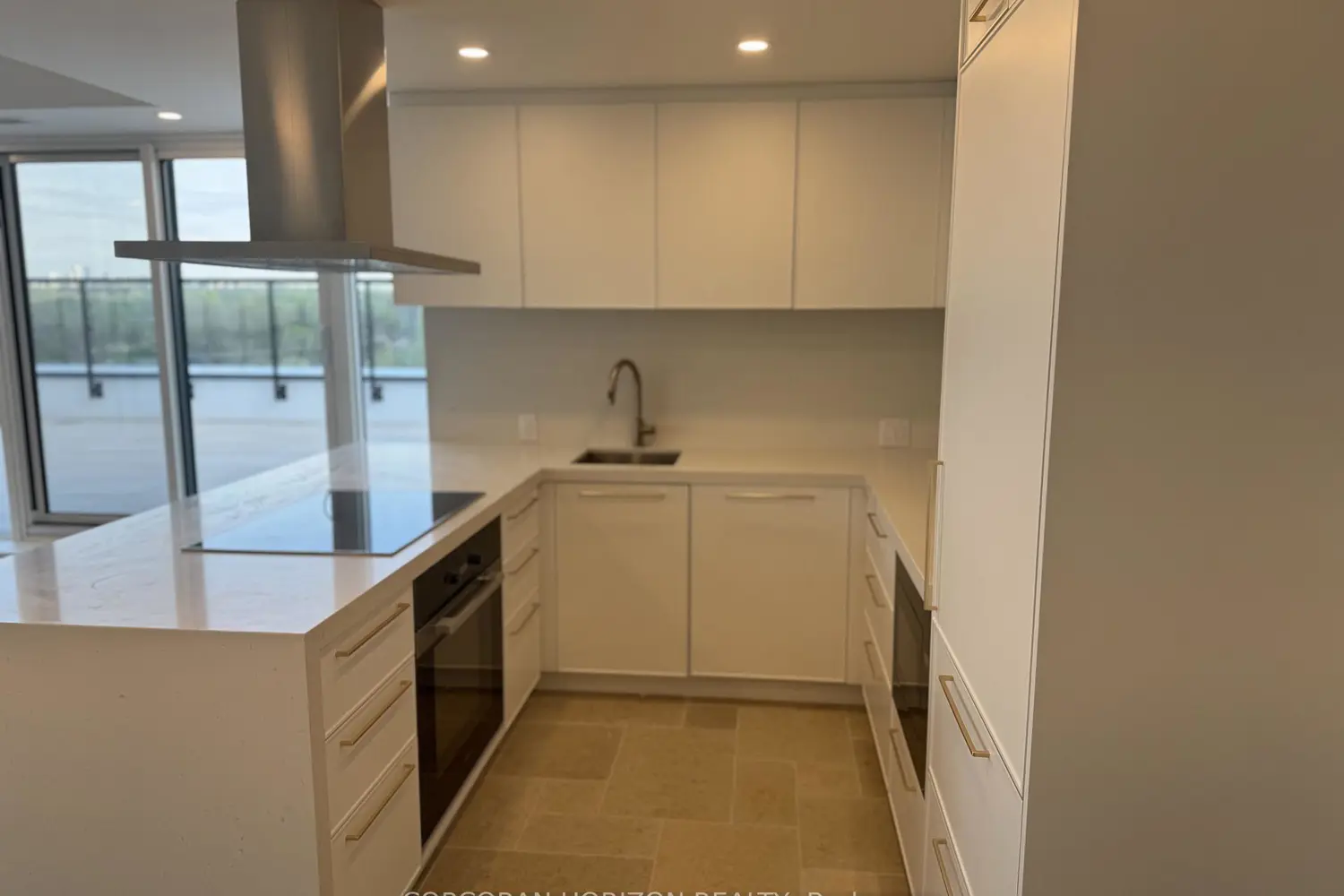 1050 Eastern Avenue 819 photo 3