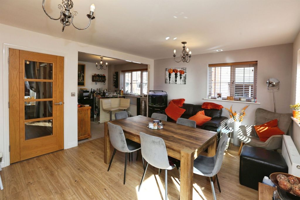 Additional image 3 of 5 bed semi-detached house for saleWatson Court, Hedge End, Southampton SO30