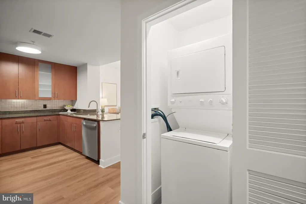 Additional image 17 of 910 M Street NW Unit 304, Washington, DC 20001