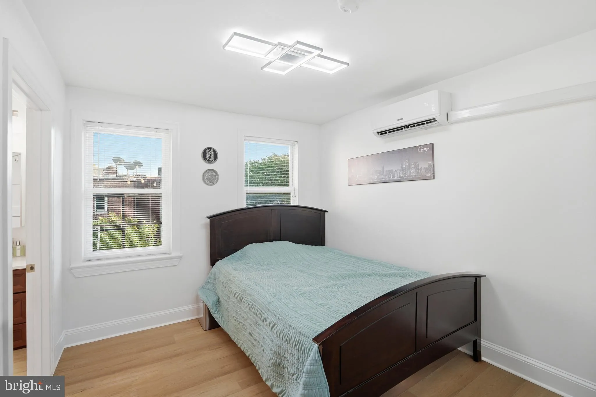 Additional image 76 of 313 C Street SE, Washington, DC 20003