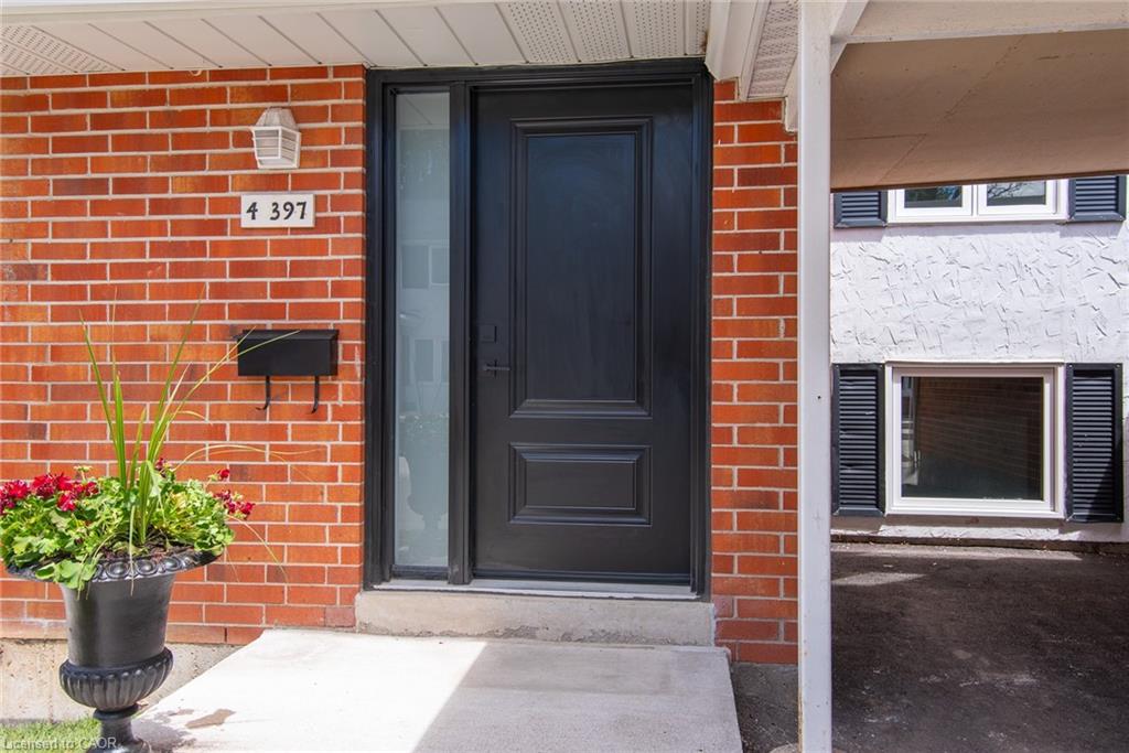 Additional image 3 of 4-397 Keats Way, Waterloo, ON, N2L 5S7