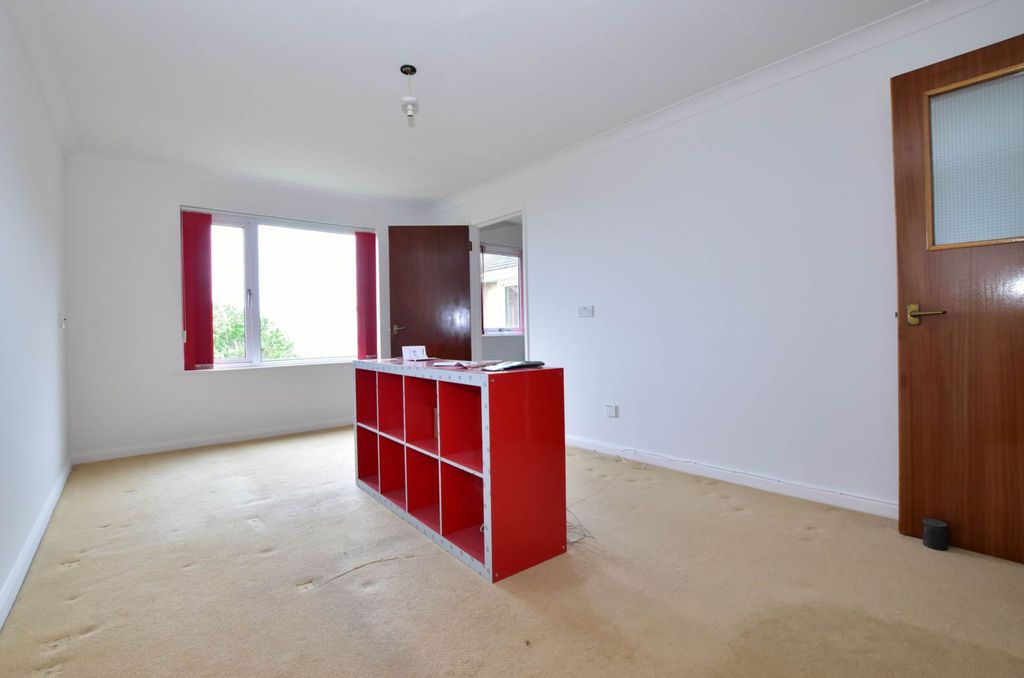 1 bed flat for saleMount Royal, Donaghadee BT21 photo 4