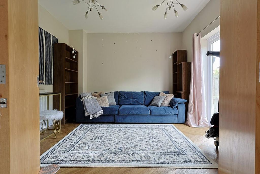 Additional image 21 of 5 bed end terrace house for saleFeatherstone Grove, Newcastle Upon Tyne NE3