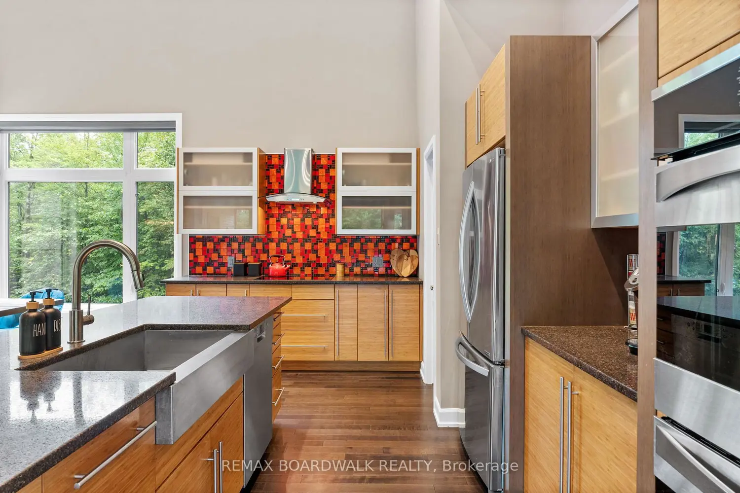 108 Edith Margaret Place photo 3
