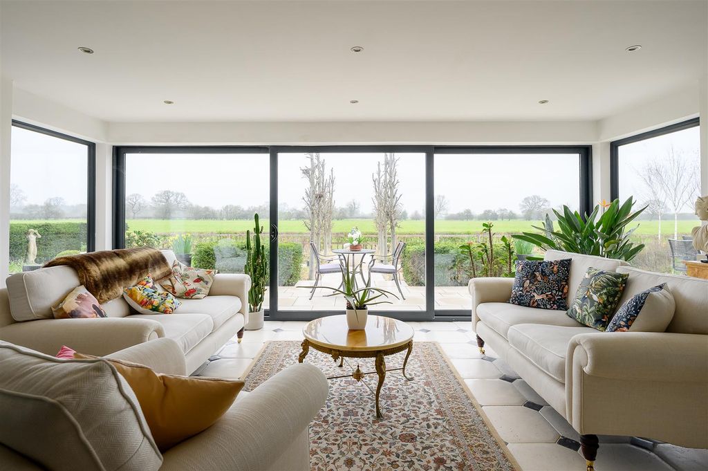 Additional image 2 of 4 bed detached house for saleYork Road, Kirk Hammerton, York YO26
