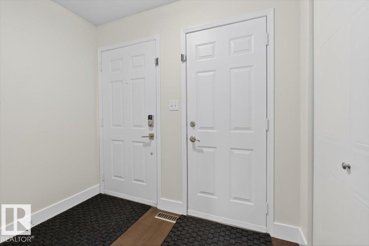 Additional image 6 of 18520 77 Avenue NW, Edmonton, AB, T5T5X3