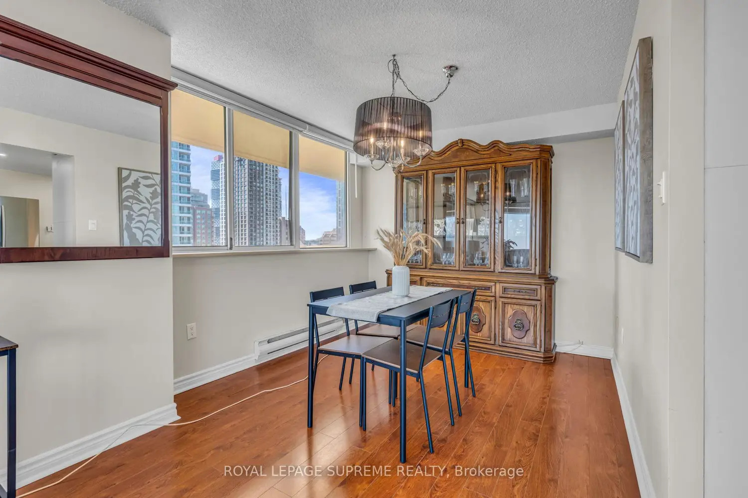 Additional image 7 of 3590 Kaneff Crescent 1907